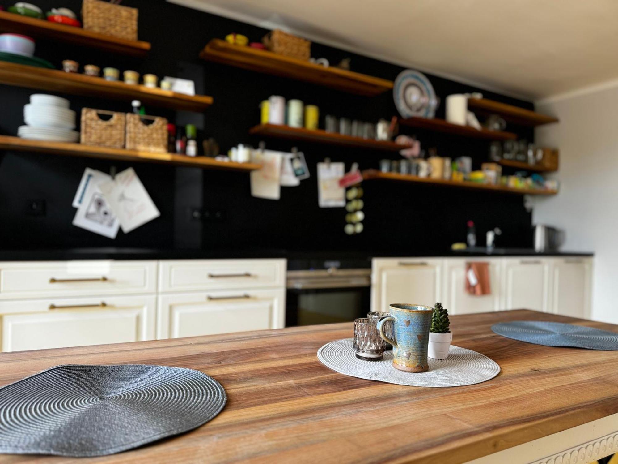 Apartament Knk Vibrant Central Spacious Hideaway Hradec Králové Zewnętrze zdjęcie